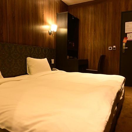 Meworld Hotel - Taipei Main Station Zewnętrze zdjęcie